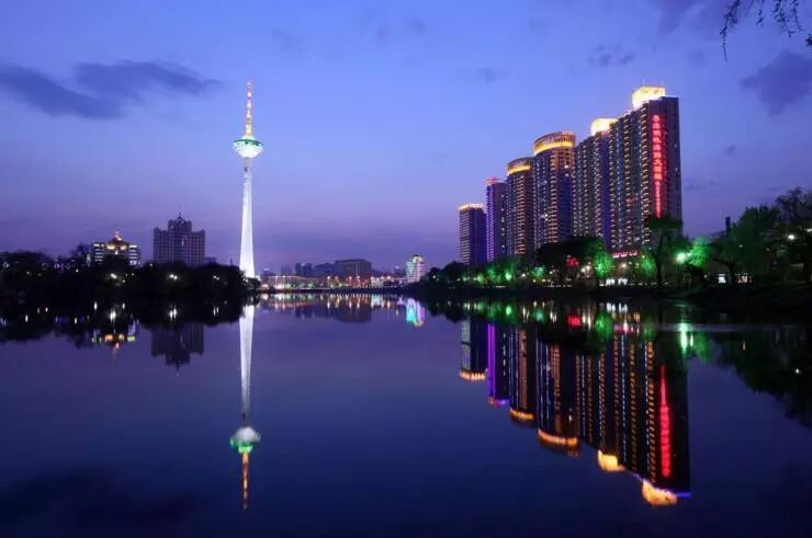 围观逃离厦门!十大适合毕业生买房城市